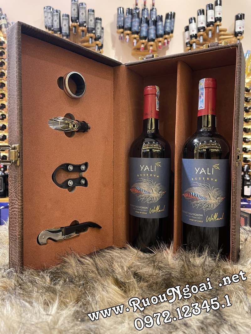Hộp Quà 2 chai rượu vang Chile Yali (3)