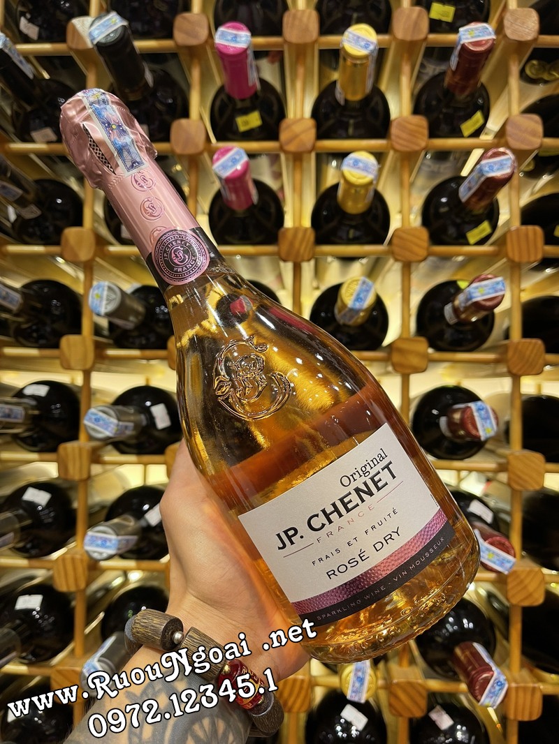 Rượu vang Sparkling JP Chenet Rose Dry